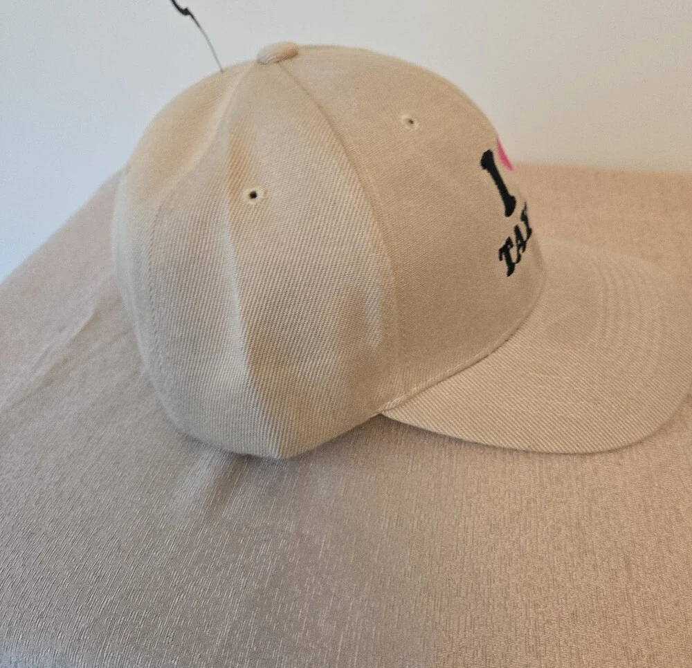 Beige “I ❤️ Taylor” Baseball Cap – Adjustable Strap